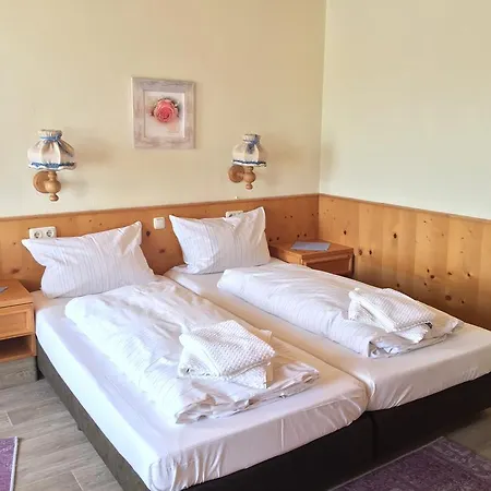 Hotel Alte Rose 3*