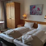 Alte Rose 3*